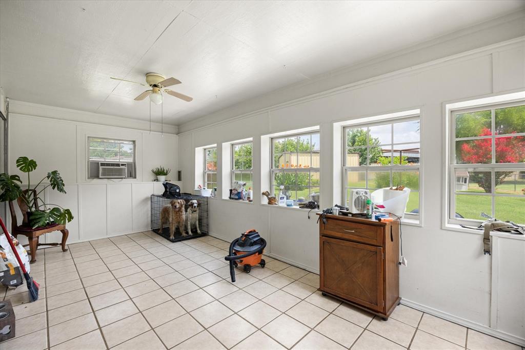 4210 Waples Road Granbury, TX 76049 - Photo 24 of 37