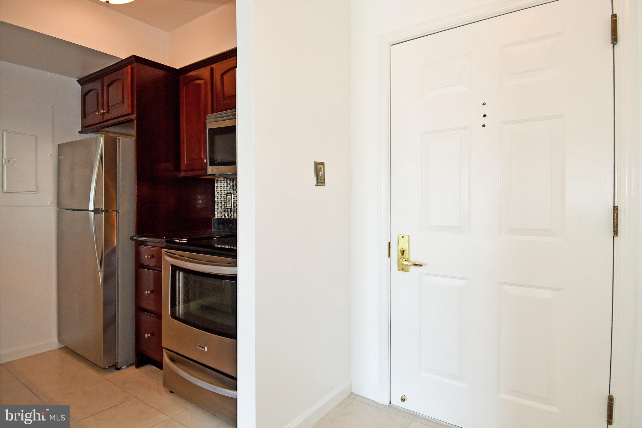 1029 North Stuart Street, Unit 508 Arlington, VA 22201 - Photo 5 of 28