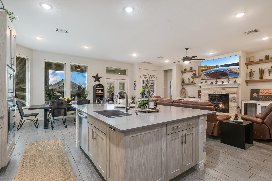 616 Muster Bend Georgetown, TX 78626 - Photo 8 of 40