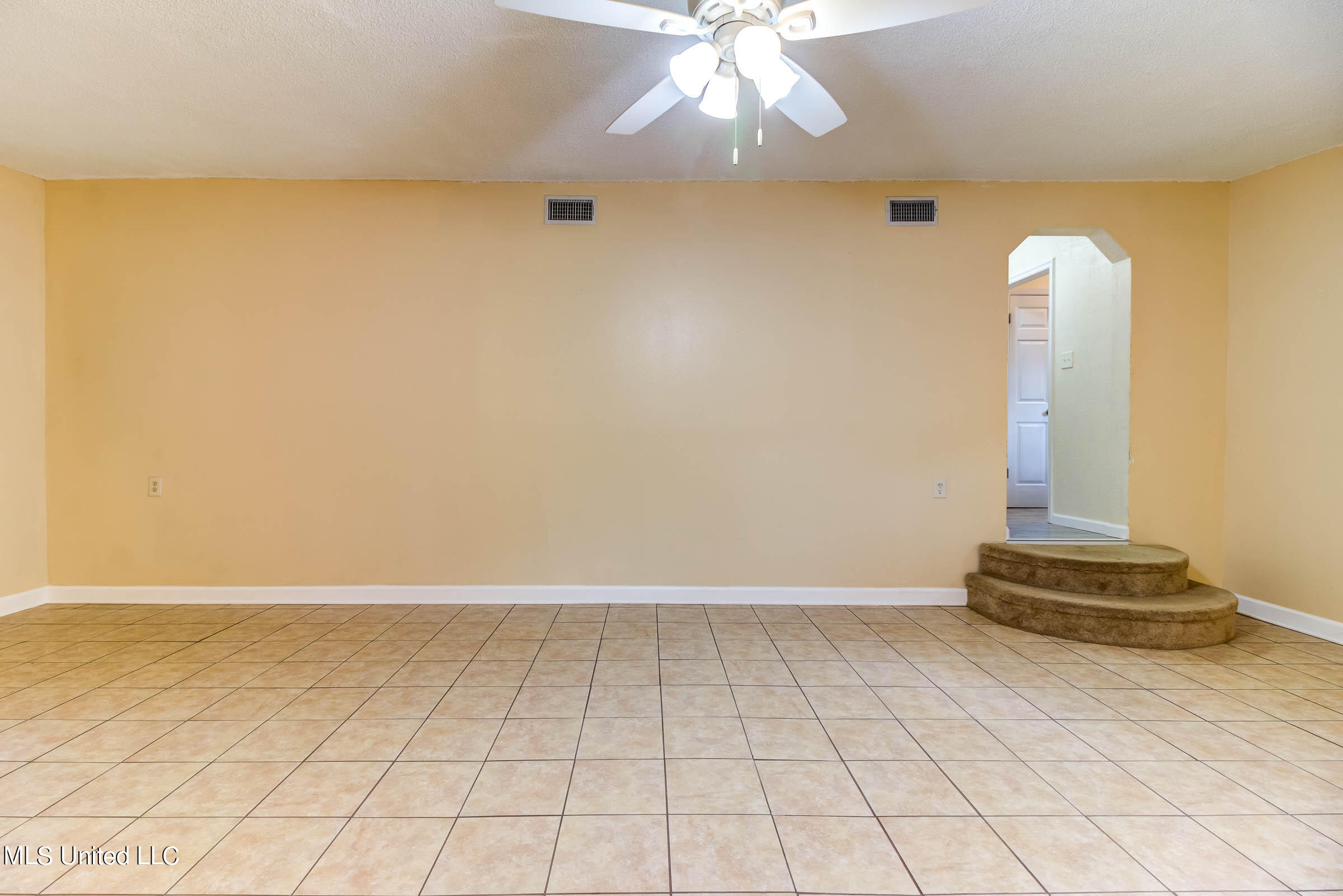25320 Alpine Road Pass Christian, MS 39571 - Photo 5 of 15 Bonus room