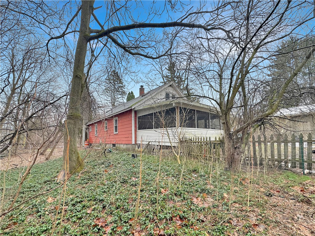 1022 Onondaga Road Camillus, NY 13031 - Photo 3 of 26