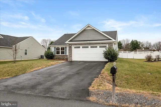 $350,000 | 746 Switchgrass Court, Bunker Hill, WV 25413