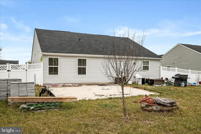 $350,000 | 746 Switchgrass Court, Bunker Hill, WV 25413