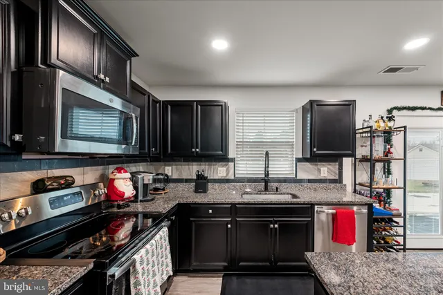 $350,000 | 746 Switchgrass Court, Bunker Hill, WV 25413