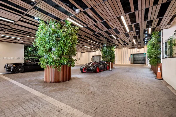 $880,000 | 1451 Brickell Avenue, Unit 1602, Miami, FL 33131