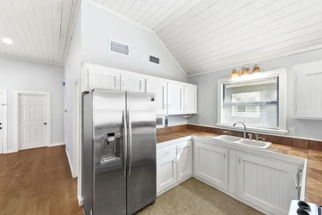 $2,995 | 1811 Waterston Avenue, Unit A, Austin, TX 78703