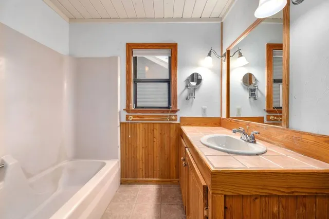 $3,500 | 1811 Waterston Avenue, Unit A, Austin, TX 78703