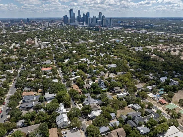 $3,500 | 1811 Waterston Avenue, Unit A, Austin, TX 78703