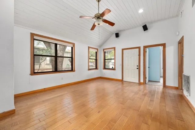 $3,500 | 1811 Waterston Avenue, Unit A, Austin, TX 78703