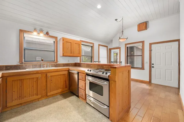 $3,500 | 1811 Waterston Avenue, Unit A, Austin, TX 78703