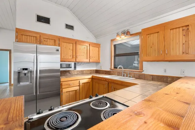 $3,500 | 1811 Waterston Avenue, Unit A, Austin, TX 78703