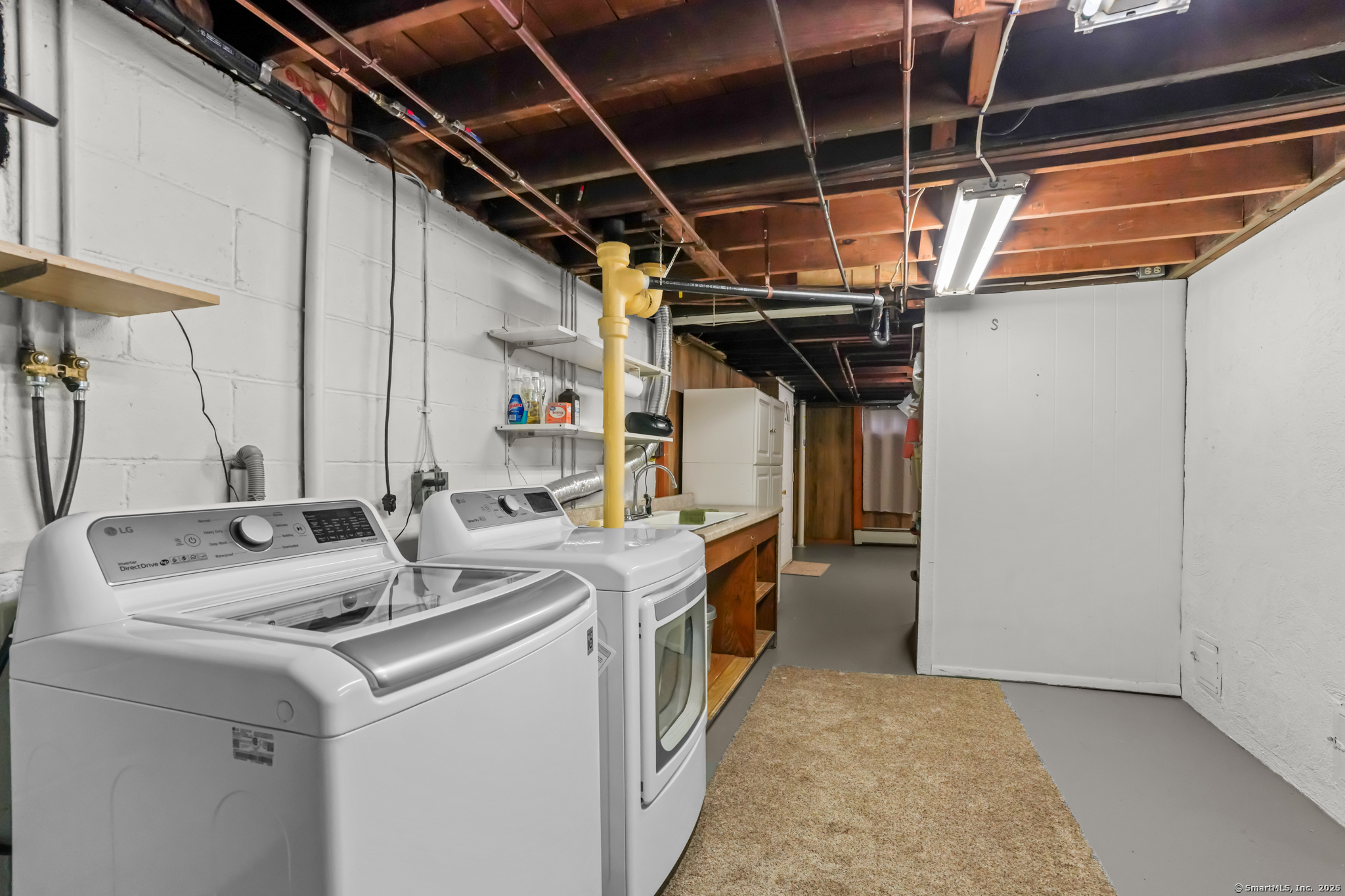 53 Cleveland Street Putnam, CT 06260 - Photo 13 of 24