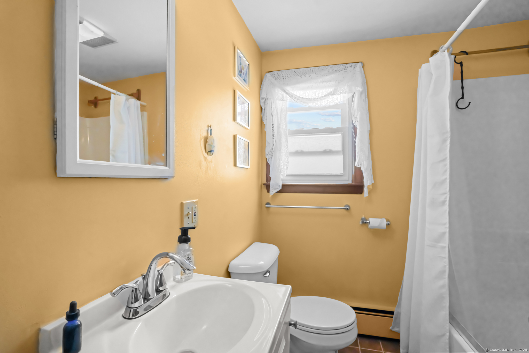 53 Cleveland Street Putnam, CT 06260 - Photo 14 of 24