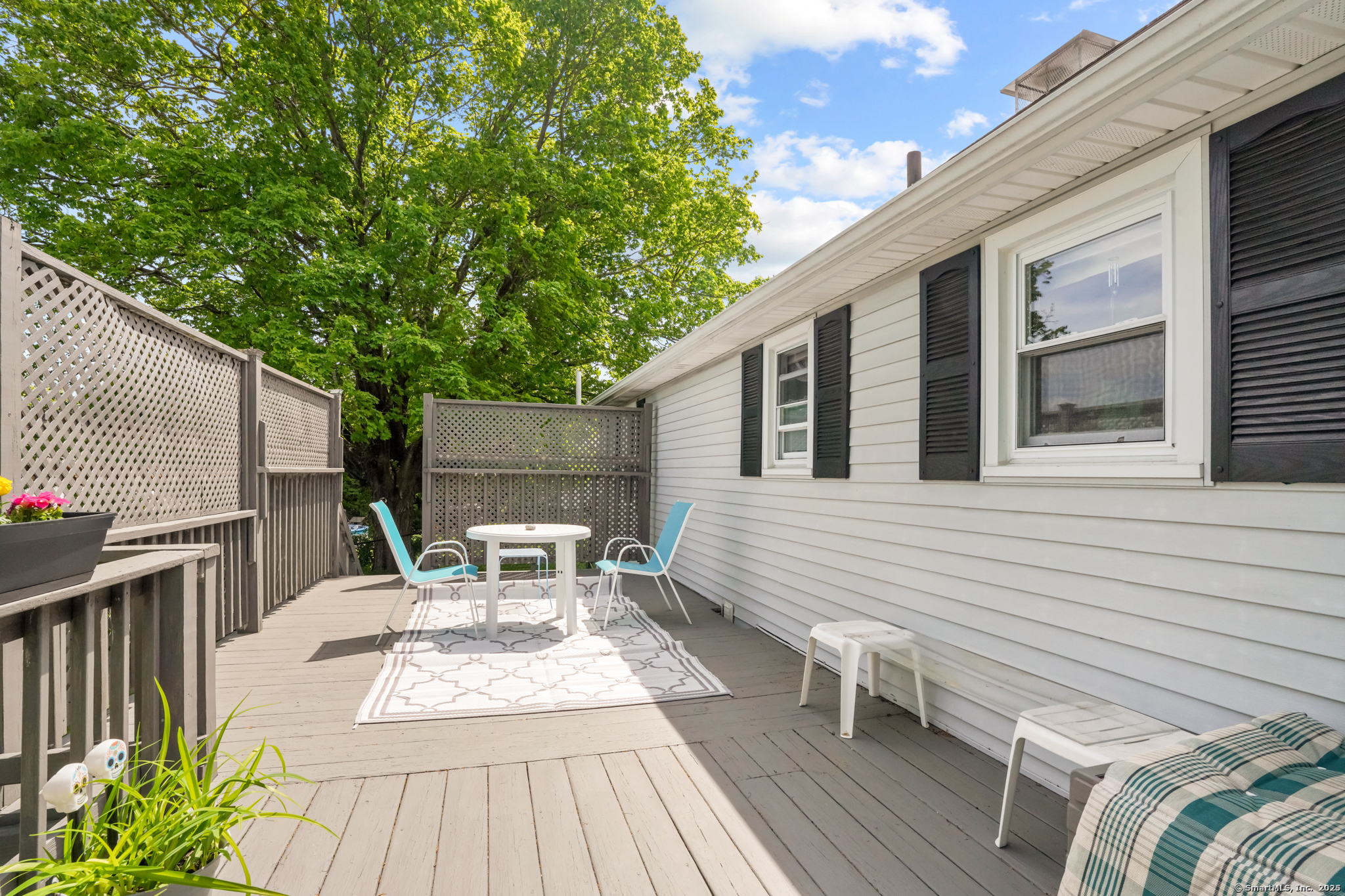 53 Cleveland Street Putnam, CT 06260 - Photo 20 of 24