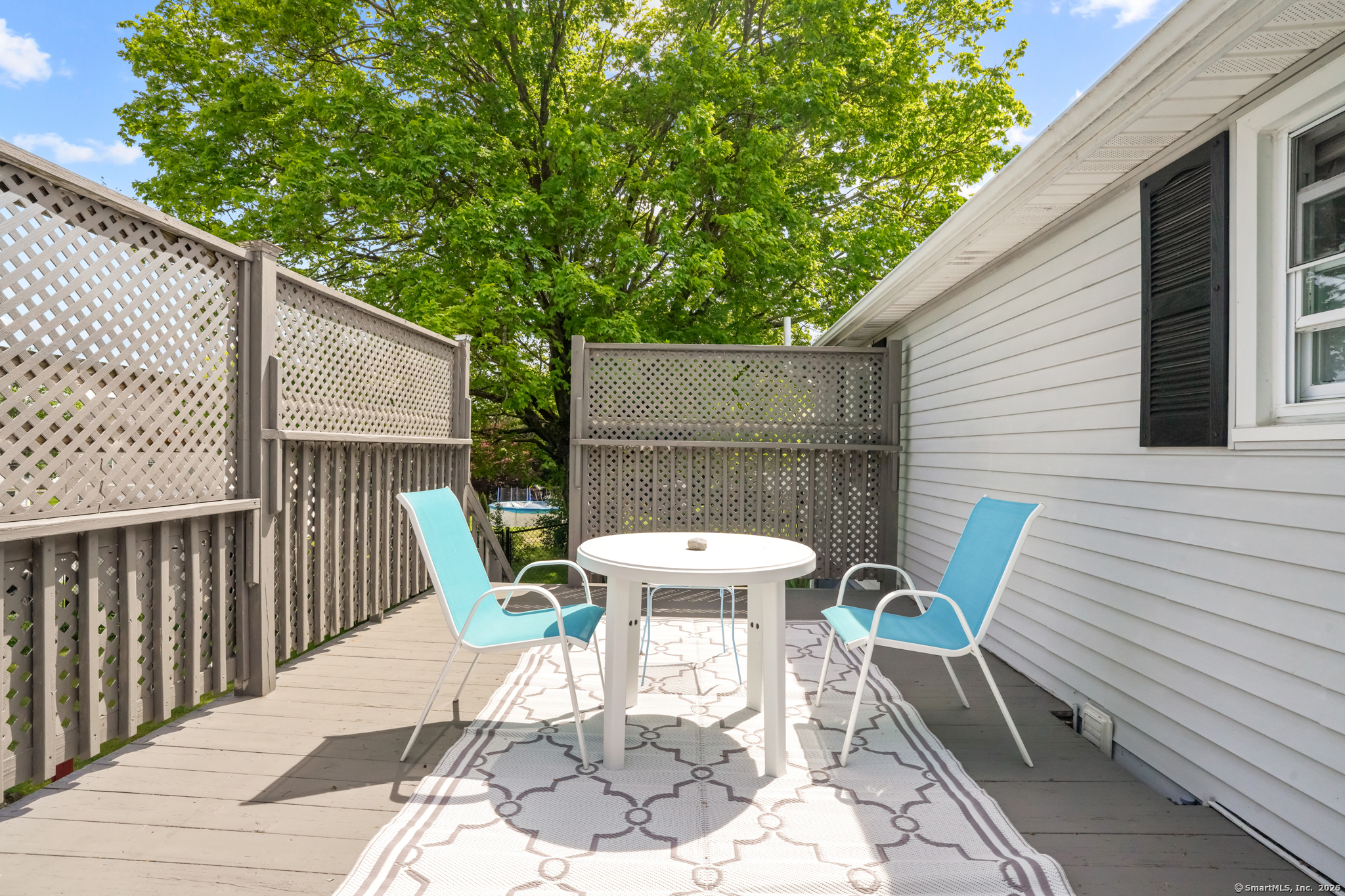 53 Cleveland Street Putnam, CT 06260 - Photo 21 of 24