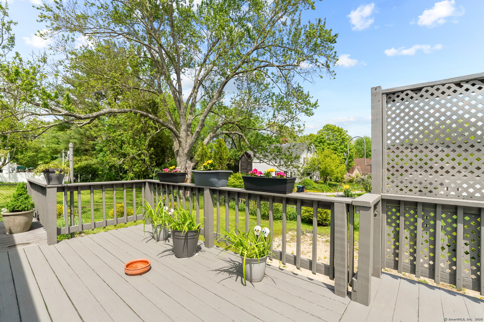 53 Cleveland Street Putnam, CT 06260 - Photo 22 of 24