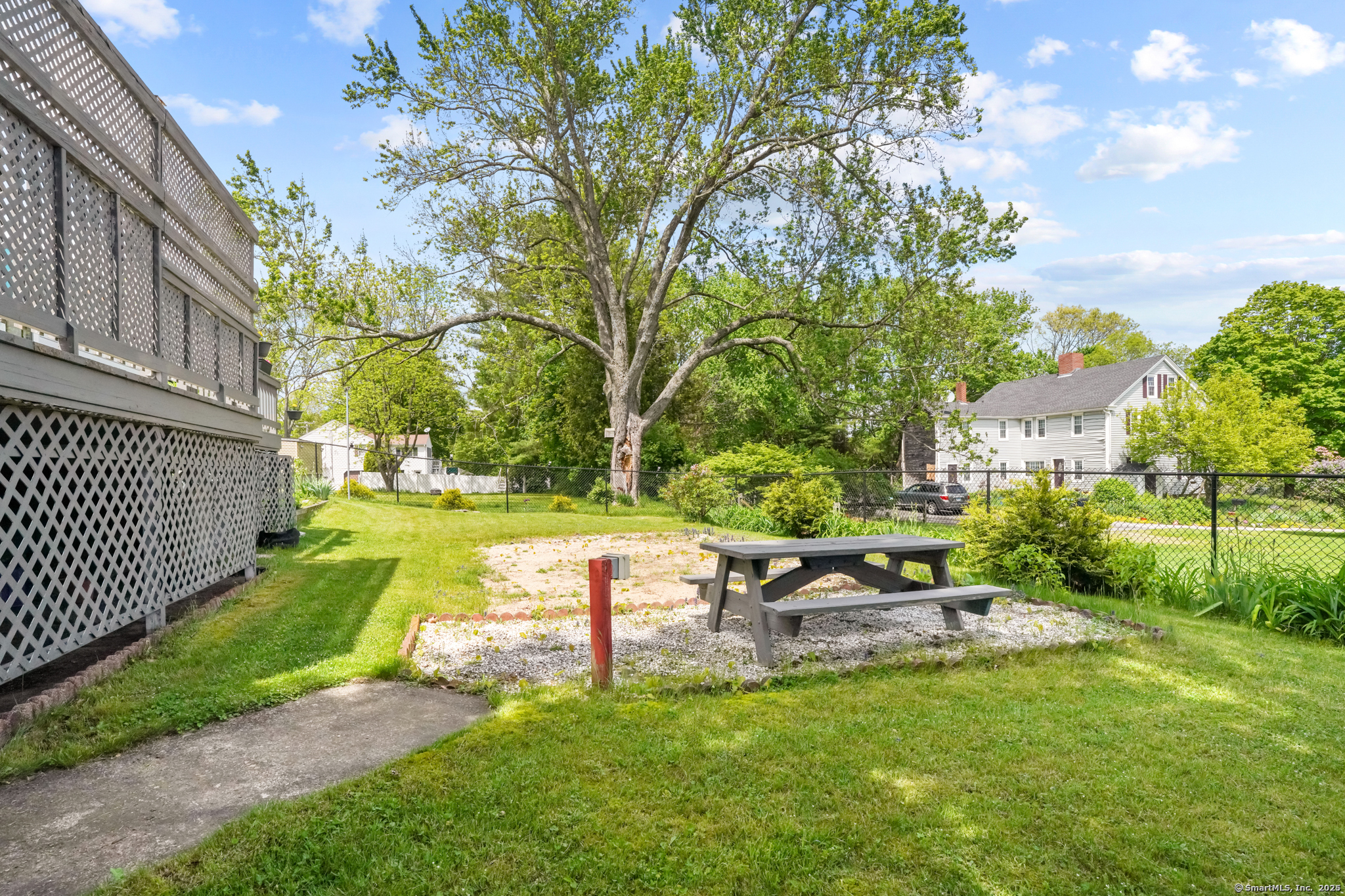 53 Cleveland Street Putnam, CT 06260 - Photo 24 of 24