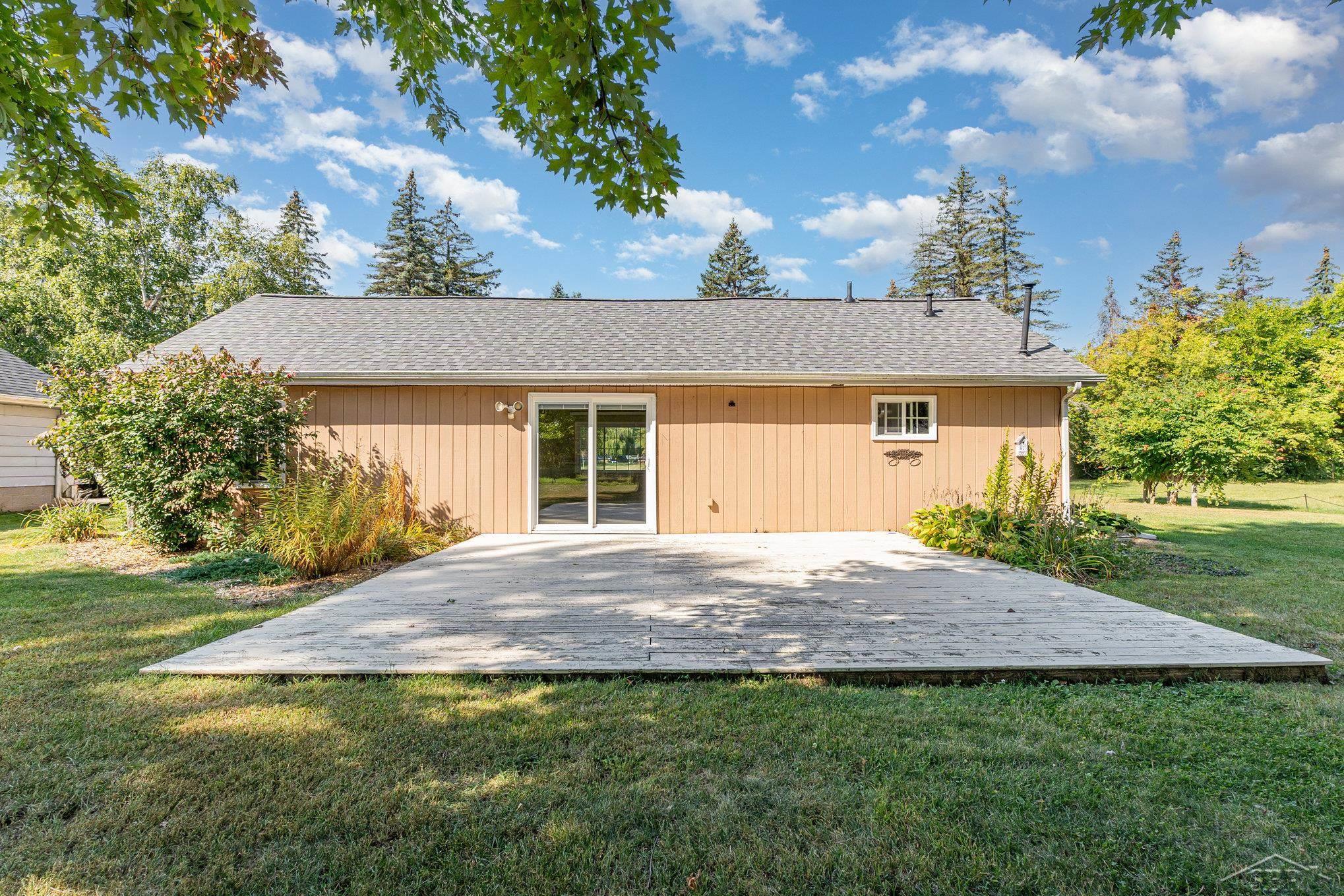 6650 Radewahn Road Saginaw, MI 48604 - Photo 17 of 25 50189412-99b015e2-1ae7-4074-8b83-6d8b83527afc.JPG