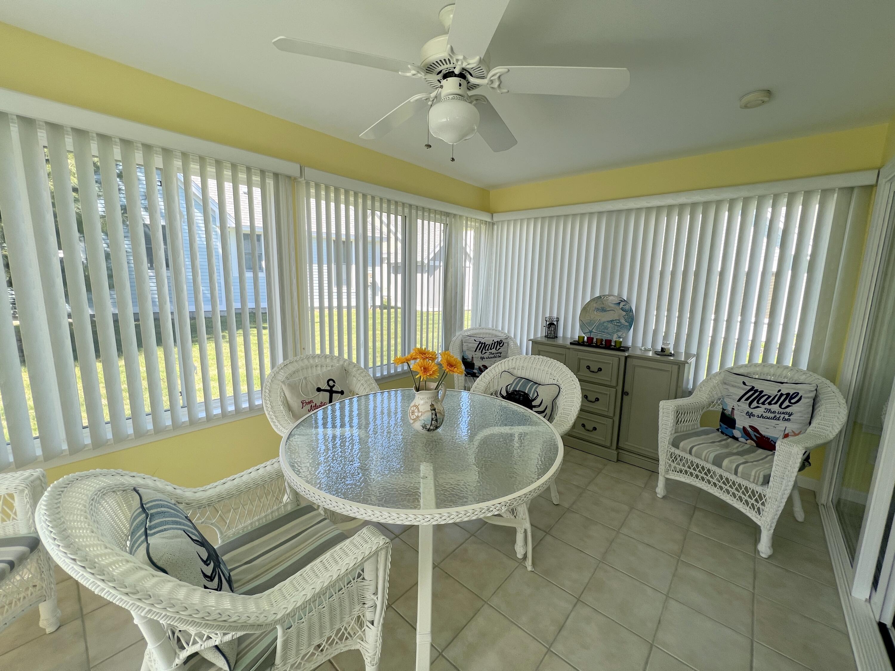 454 Post Road, Unit 448 Wells, ME 04090 - Photo 20 of 40 Sun-porch