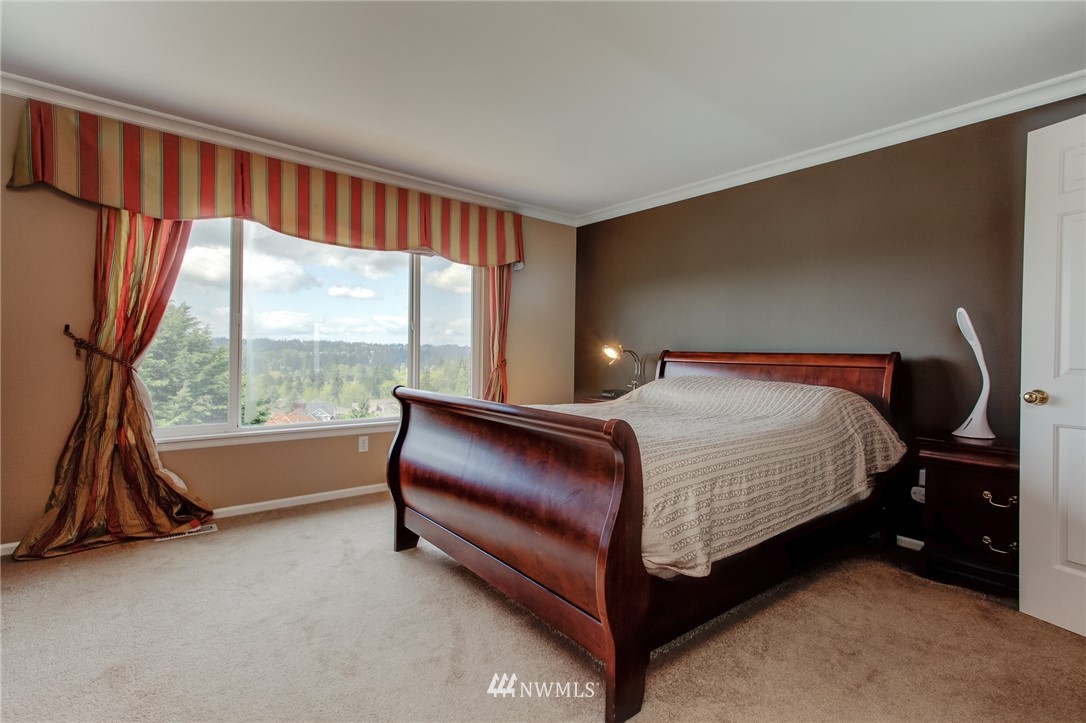 20026 29th Avenue Southeast Bothell, WA 98012 - Photo 12 of 25 Gallery Image 12