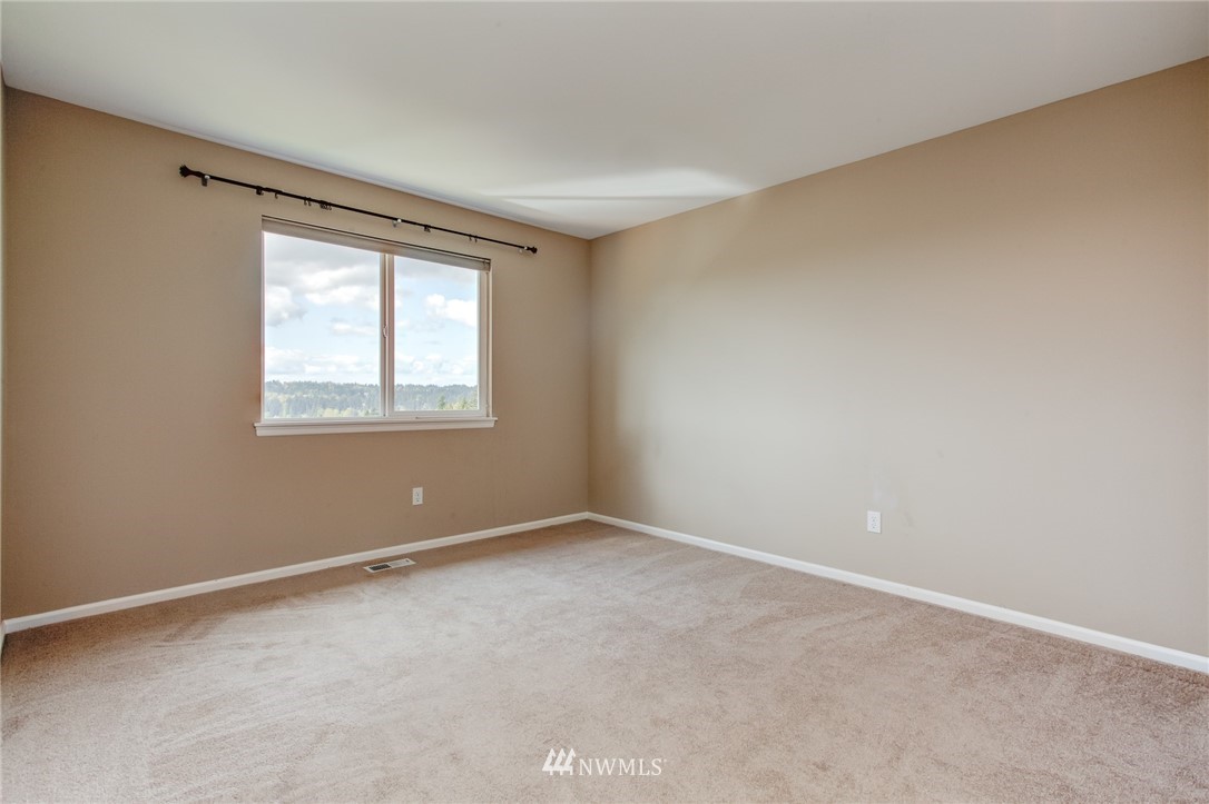 20026 29th Avenue Southeast Bothell, WA 98012 - Photo 17 of 25 Gallery Image 17