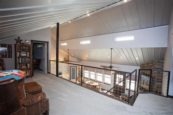 a view of livingroom with furniture