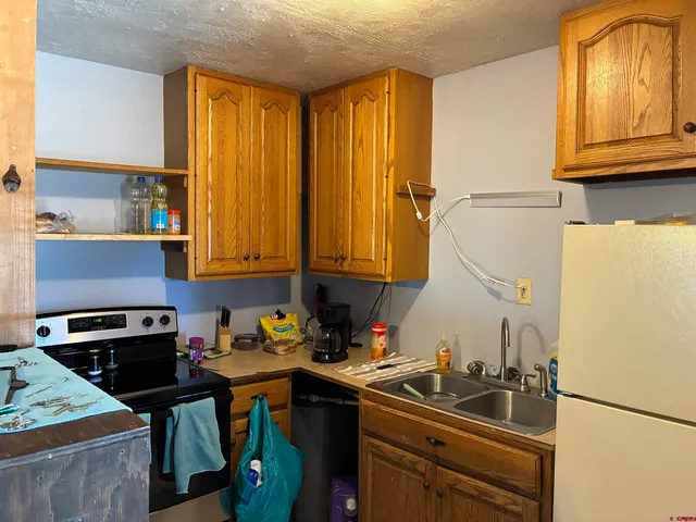 $600,000 | 8811 East US Highway 160, Alamosa, CO 81101