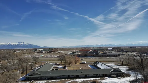 $600,000 | 8811 US Highway 285, Alamosa, CO 81101