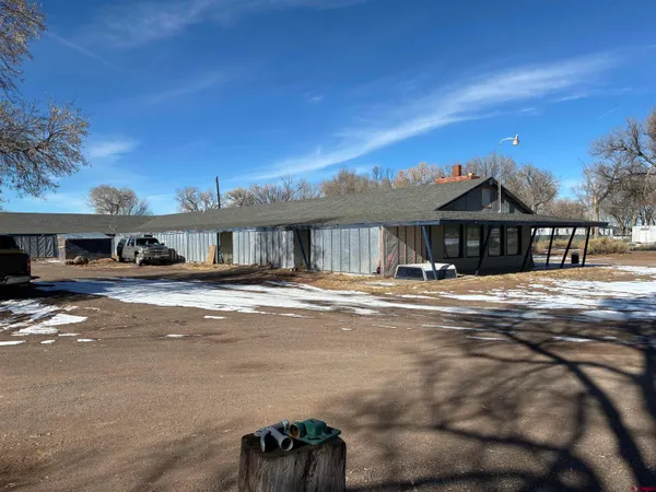 $600,000 | 8811 US Highway 285, Alamosa, CO 81101