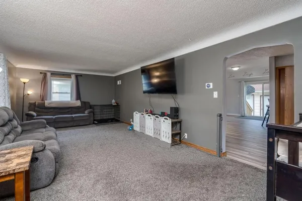 $274,000 | 510 North 4th Street, Le Sueur, MN 56058