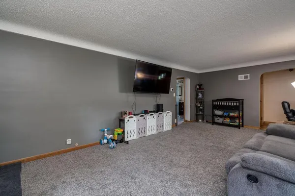 $274,000 | 510 North 4th Street, Le Sueur, MN 56058