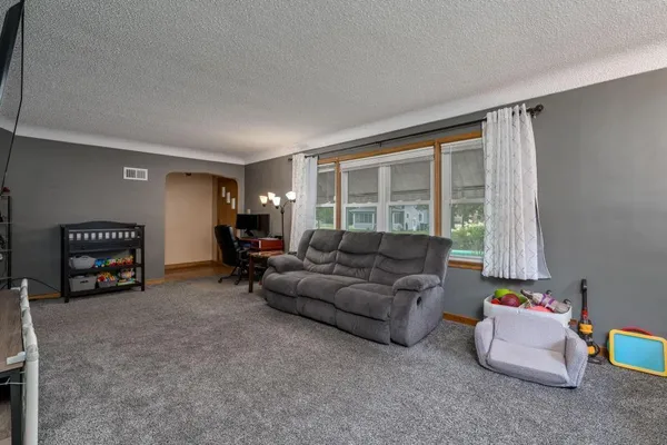 $274,000 | 510 North 4th Street, Le Sueur, MN 56058
