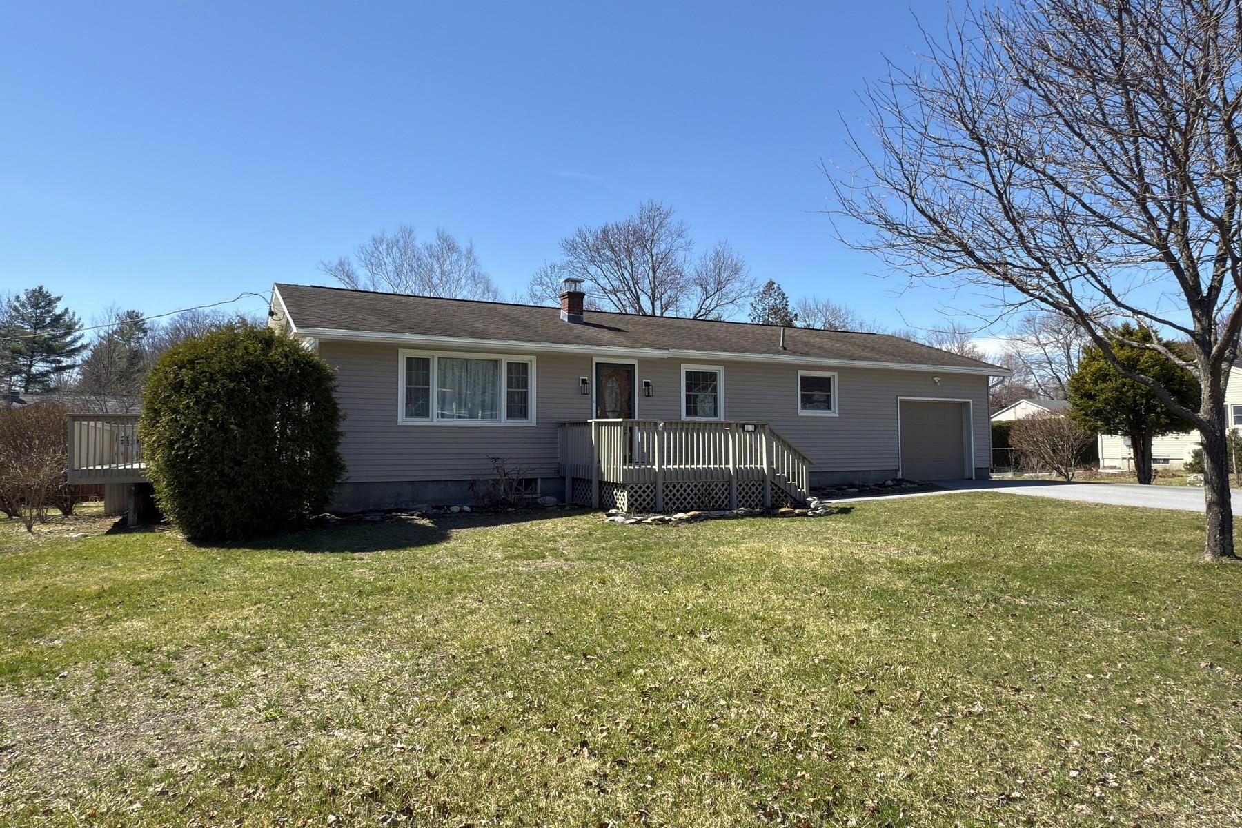 3 Green Knolls Lane Rutland, VT 05701 - Photo 2 of 47