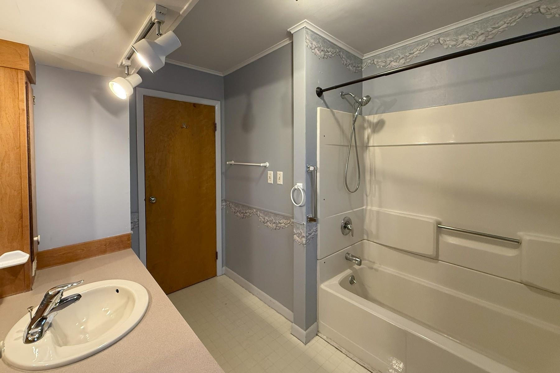 3 Green Knolls Lane Rutland, VT 05701 - Photo 29 of 47