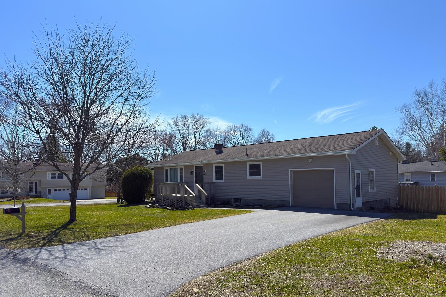 3 Green Knolls Lane Rutland, VT 05701 - Photo 3 of 47