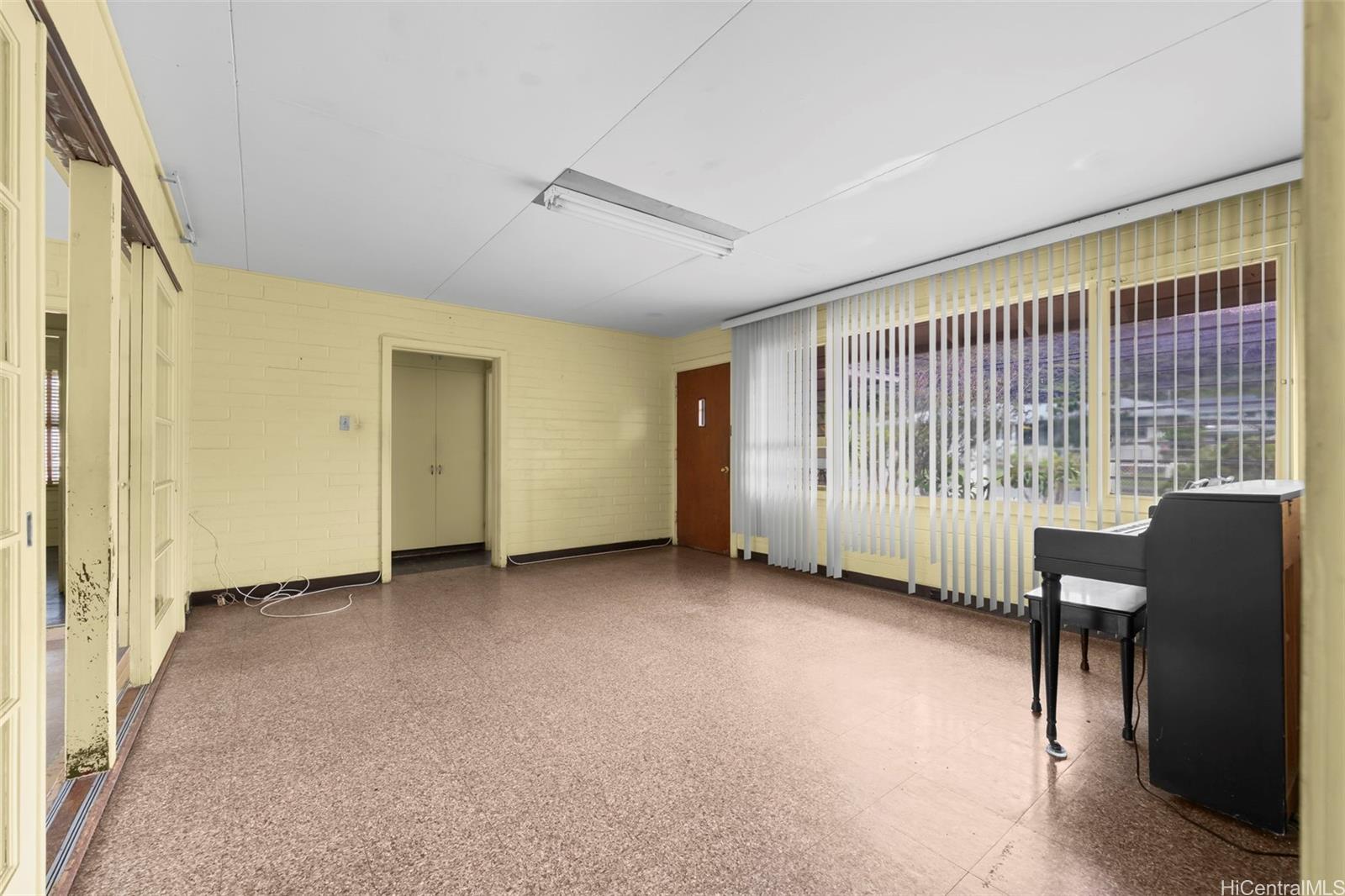 256 Kuliouou Road Honolulu, HI 96821 - Photo 14 of 25