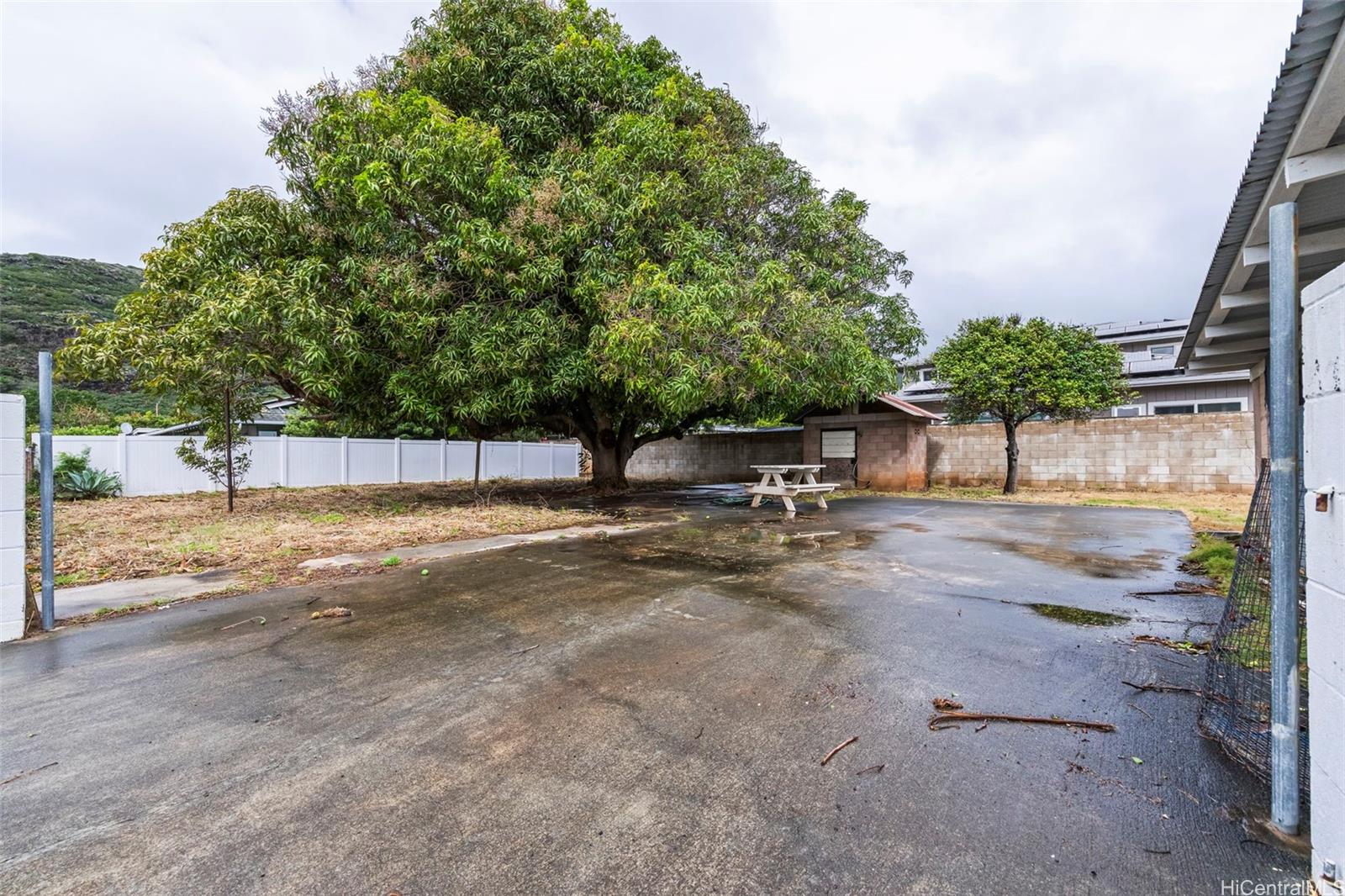 256 Kuliouou Road Honolulu, HI 96821 - Photo 17 of 25