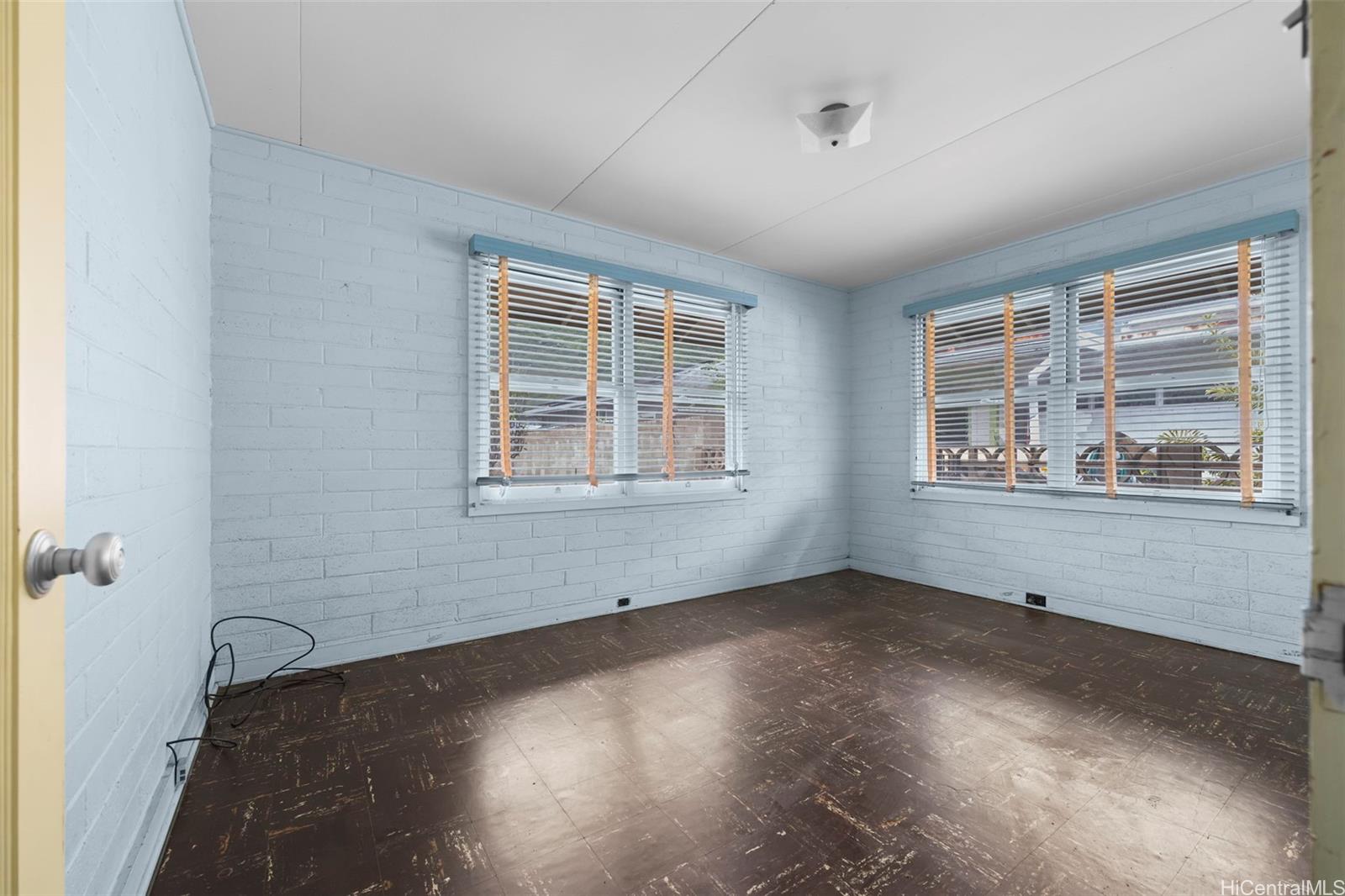 256 Kuliouou Road Honolulu, HI 96821 - Photo 3 of 25