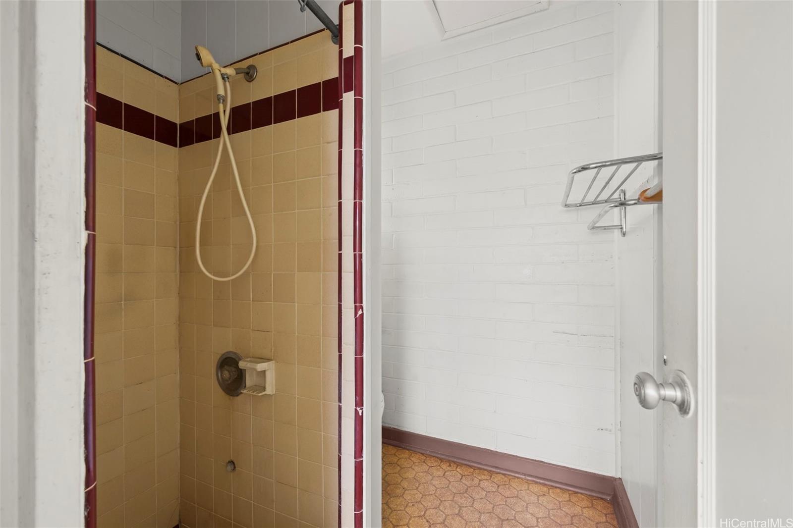 256 Kuliouou Road Honolulu, HI 96821 - Photo 9 of 25