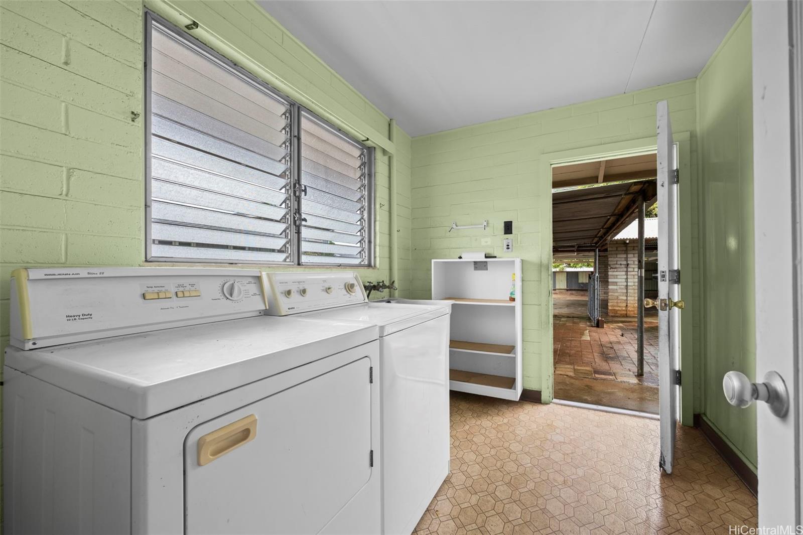 256 Kuliouou Road Honolulu, HI 96821 - Photo 10 of 25