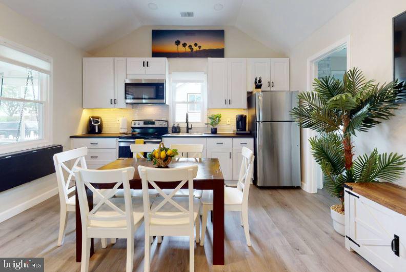 5237 Breezy Point Road Chesapeake Beach, MD 20732 - Photo 7 of 33 Dining/Kitchen View