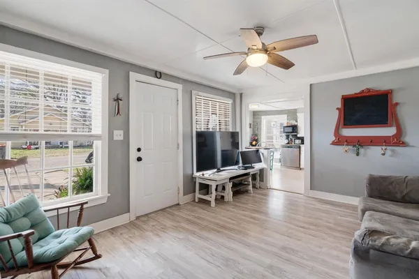 $112,500 | 1115 13th Street Southeast, Paris, TX 75460