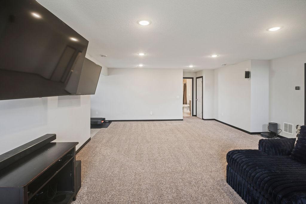 2120 Violet Lane Faribault, MN 55021 - Photo 38 of 44