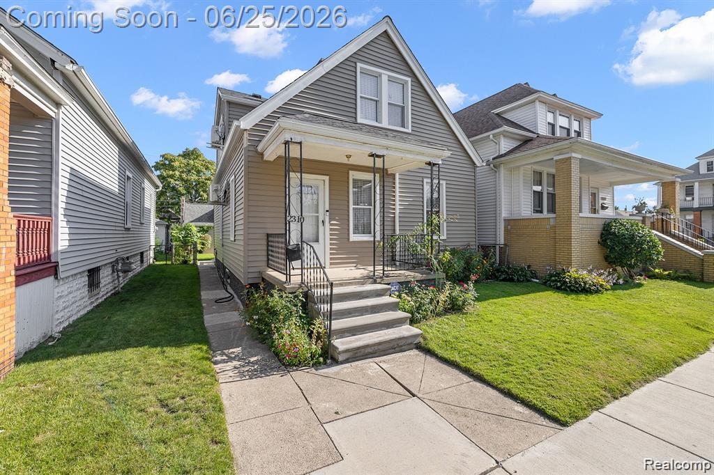 2310 Neibel Street Hamtramck, MI 48212 - Photo 4 of 31