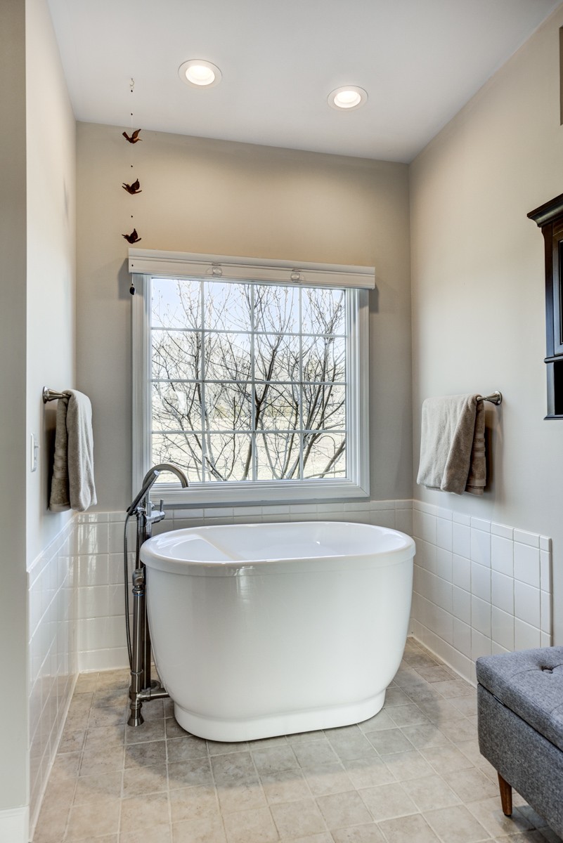 6530 Cox Road College Grove, TN 37046 - Photo 9 of 22 Japanese soaking tub :)