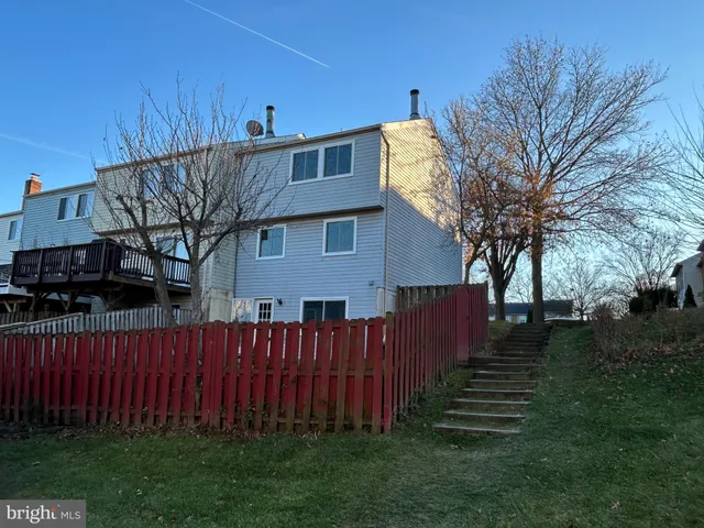 $2,700 | 6363 Generals Court, Centreville, VA 20121