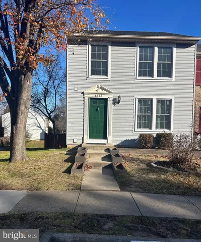 $2,700 | 6363 Generals Court, Centreville, VA 20121