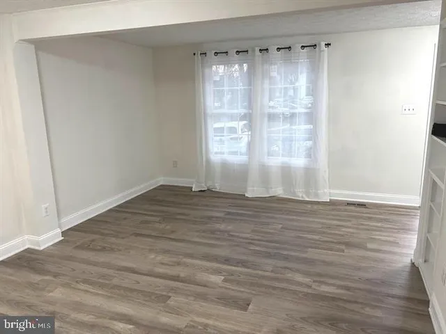 $2,700 | 6363 Generals Court, Centreville, VA 20121