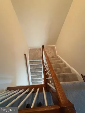 $3,300 | 165 Royal Court, Warrenton, VA 20186