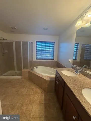 $3,300 | 165 Royal Court, Warrenton, VA 20186